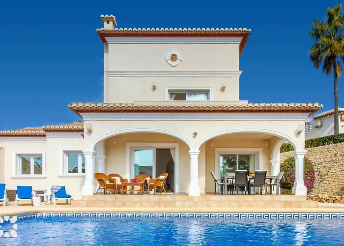 Villa La Paloma Blanca By Abahana Villas